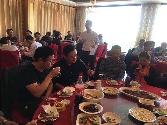 長(zhǎng)三角衡器聯(lián)誼會(huì)在美食中繼續(xù)進(jìn)行